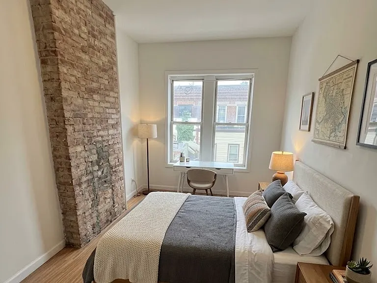 1348 Willoughby Ave #1R — Photo 13