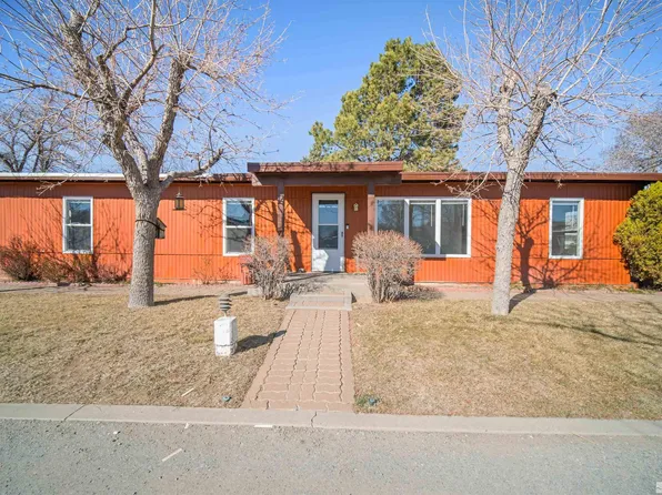 5743 Yukon Dr, Sun Valley, NV 89433