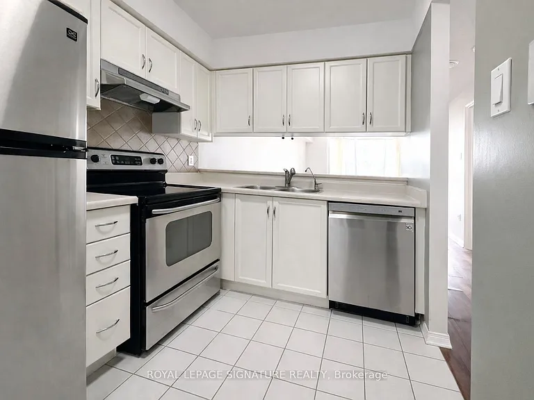 309 Major Mackenzie Dr E #501 — Photo 10