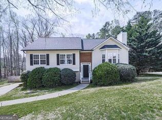 244 Stonehenge Dr, Dallas, GA 30157