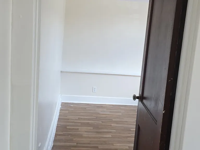 182 Elm St #1 — Photo 8