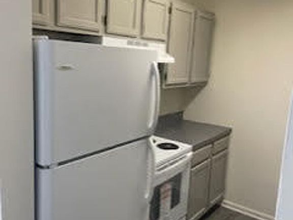 4th image of 1852 Anderson Ave APT 16