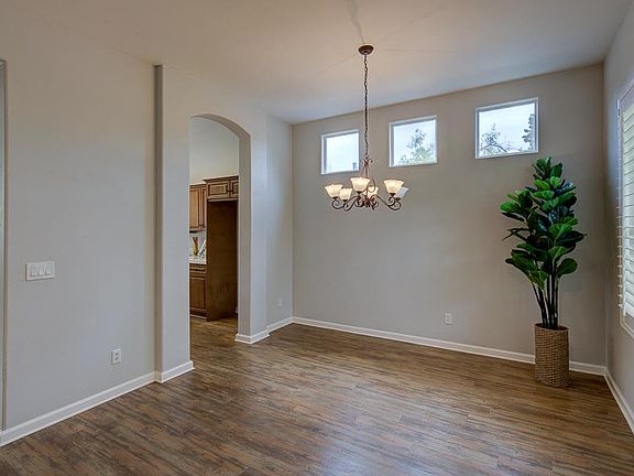 4th image of 3235 Rall Ave