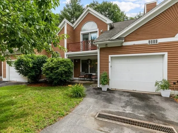 58 Woodland Park Dr #58, Haverhill, MA 01830