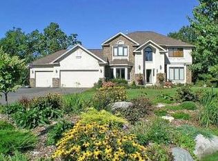 1511 Sherwood Way, Eagan, MN 55122