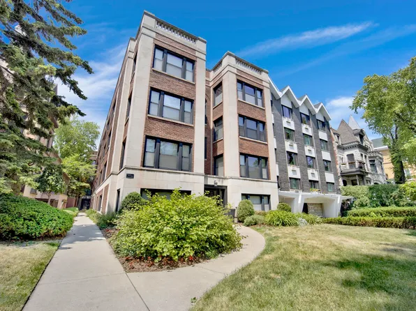 560 W Deming Pl #3, Chicago, IL 60614