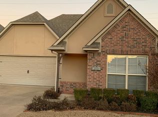 2103 SW Stonegrove Rd, Bentonville, AR 72712