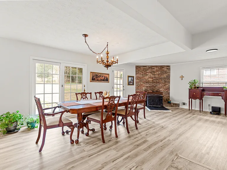 211 Murphy Ave — Photo 10