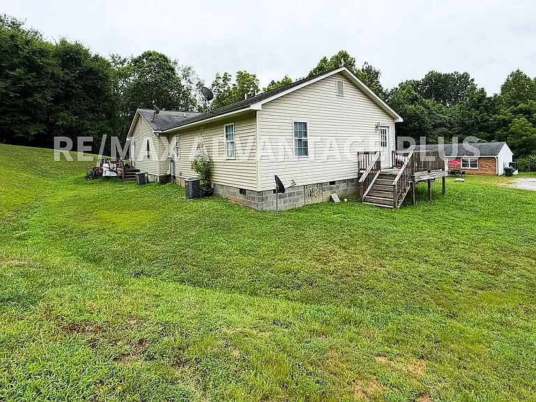 118 E Osborn Rd — Photo 12