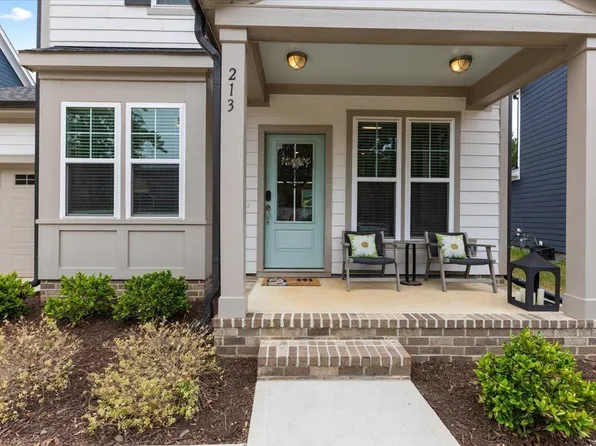 213 Sneed Ln, Fuquay Varina, NC 27526
