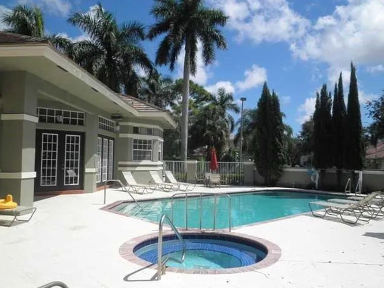 3529 Dunes Vista Dr — Photo 3