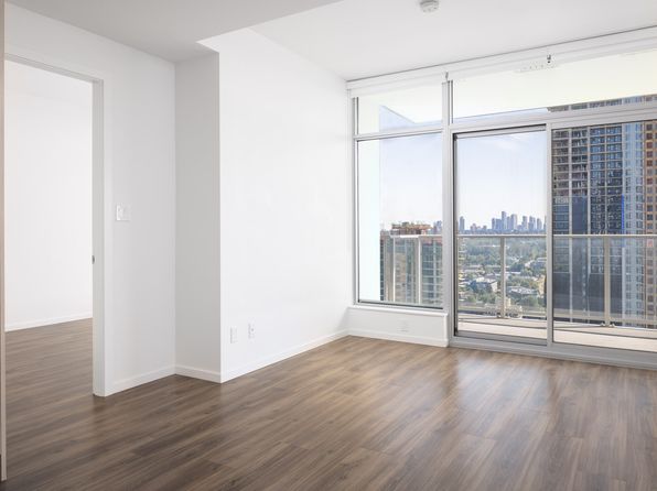 2 bedroom rental in Burnaby — photo 2