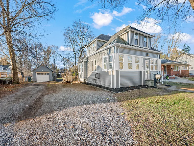 428 Bauman Ave — Photo 6