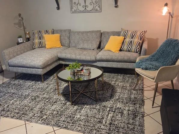 (undisclosed Address), Pasadena, TX 77503