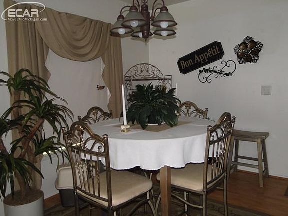 5th image of 1103 Leisure Dr