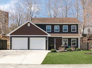 42 Margaret Rd, Halifax, NS B3N 1R7