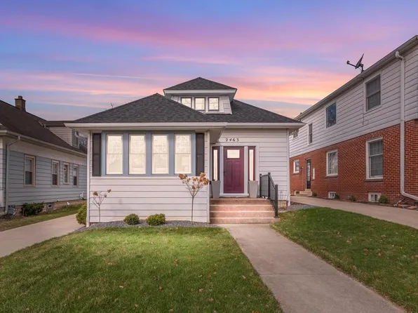 2463 North 65th STREET, Wauwatosa, WI 53213