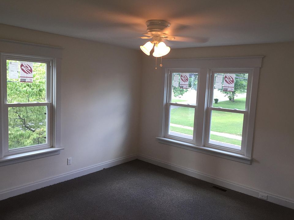 2nd image of 214 S 18th St #214
