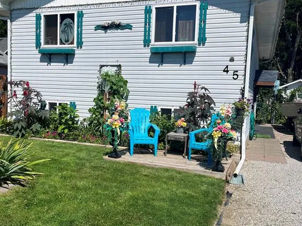 45 Saint Patrick St, Chatham Kent, ON N7M 3T8