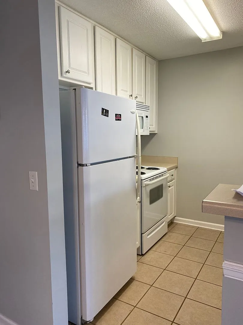 Dunwoody Townhomes — Photo 4