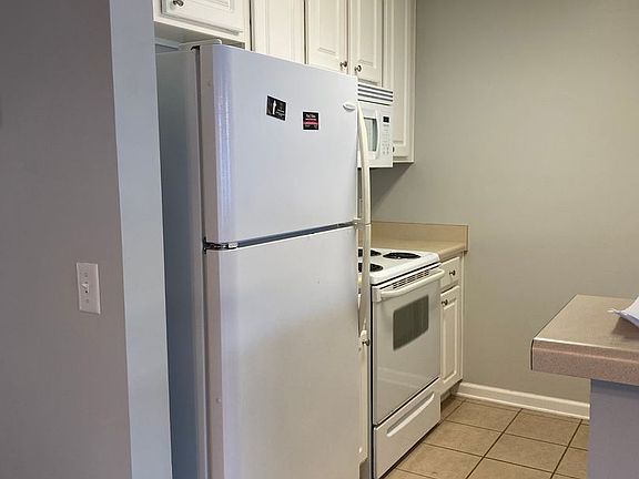 4th image of 136 N Spring View Dr