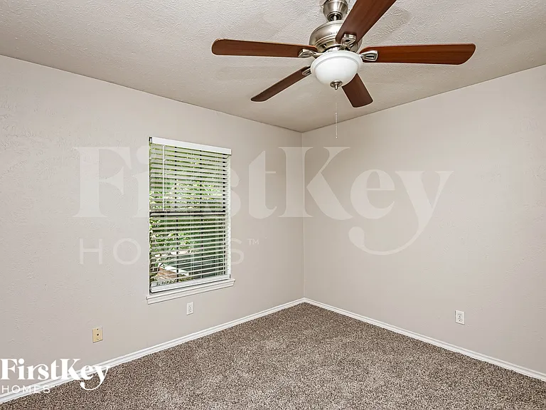 2805 Galemeadow Dr — Photo 15