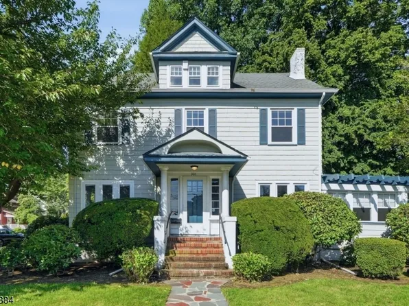 301 3Rd St, Clifton City, NJ 07011