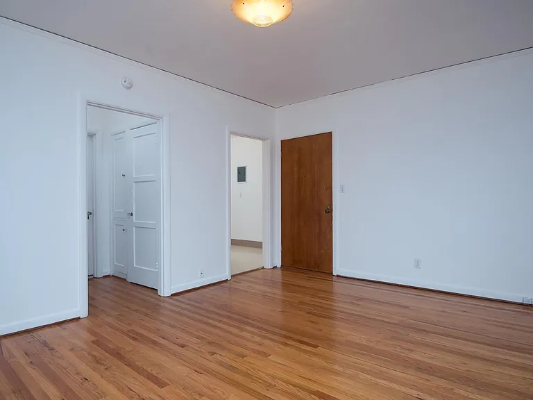 Sandycrest Terrace Apartments — Photo 19