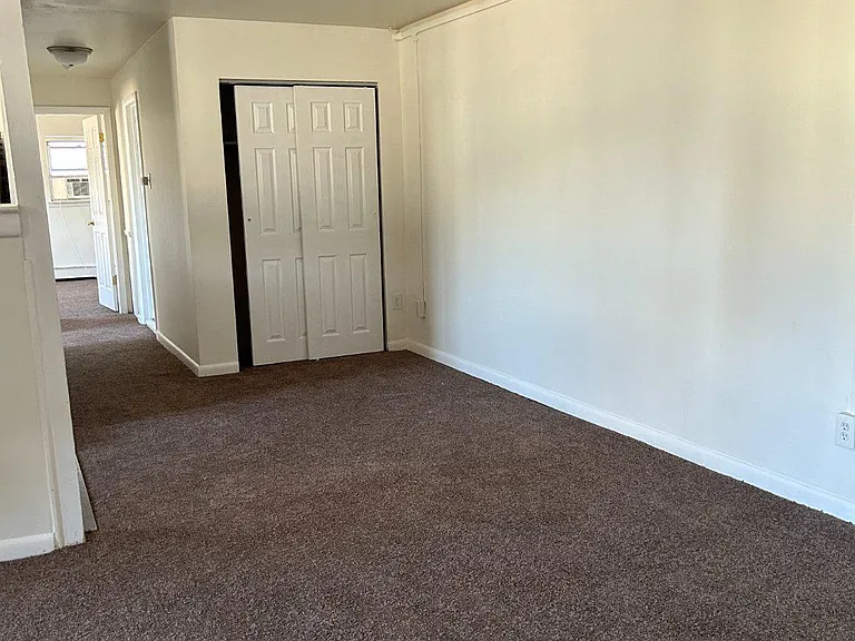 3941 James St — Photo 11