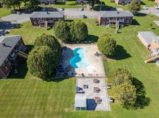 14 Manor Dr UNIT D, Groveland, MA 01834