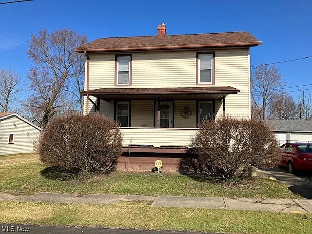 618 Fenton St photo 1