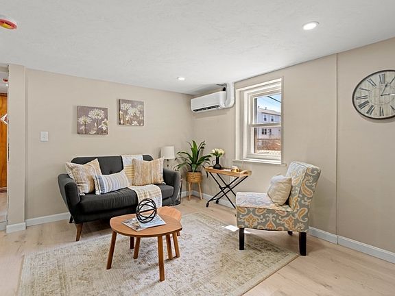 5th image of 47 Roosevelt St #1