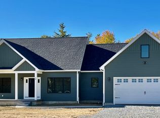 58 Burnham Rd, Wilton, NY 12831