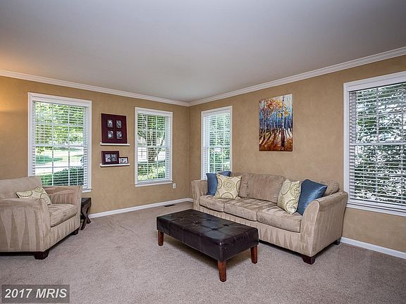3rd image of 6405 Summer Sunrise Dr