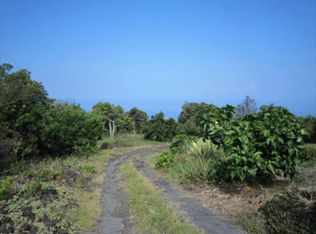 Maunaloa Ave, Captain Cook, HI 96704