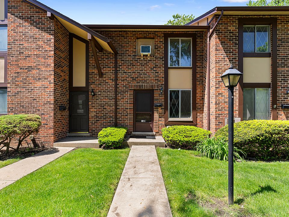 1st image of 1S168 Eliot Ln #168