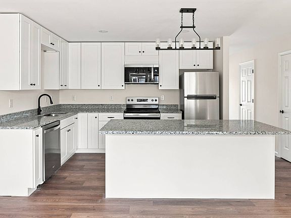 3rd image of 1316 Old Windmill Cir