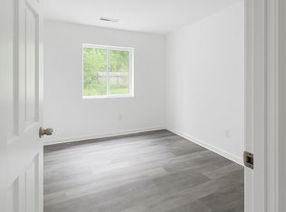 618 White St, Selma, NC 27576