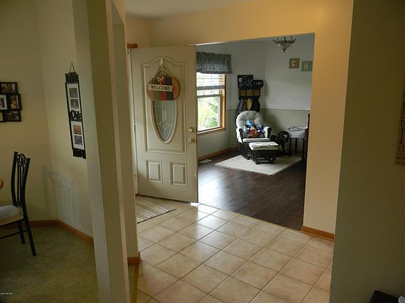 5th image of 6107 Country Cove Ct