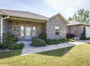8418 Frontier Cv, Bauxite, AR 72011