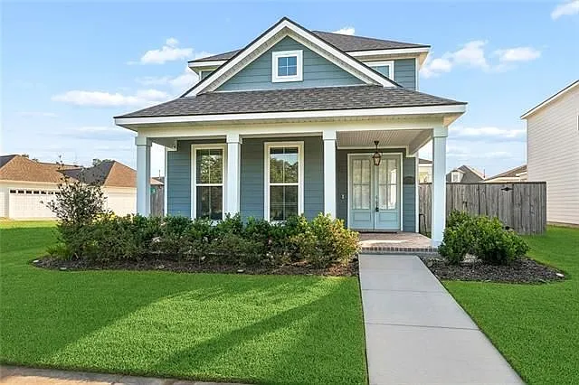 4 bed, 3.0 bath, 2237 sqft, $3,400 — Photo 1