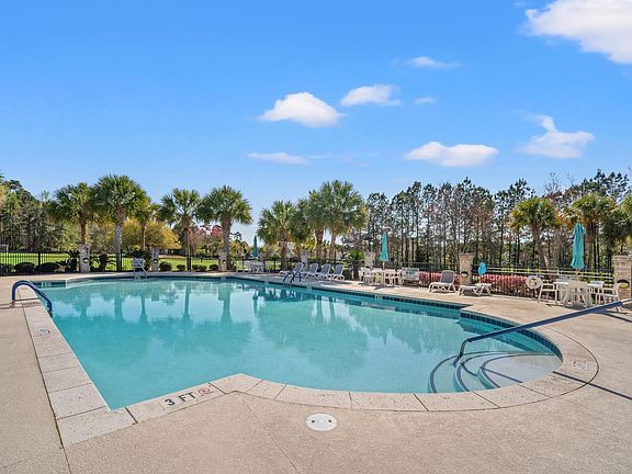 3rd image of 266 Laurel Bay Dr.