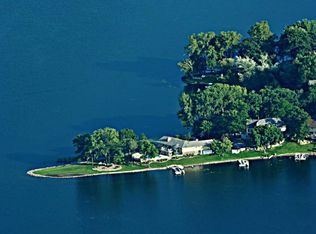 4320 Lakepoint Ct, Shoreview, MN 55126