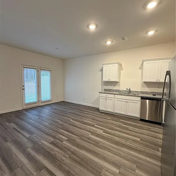 306 Rydal Way — Photo 4