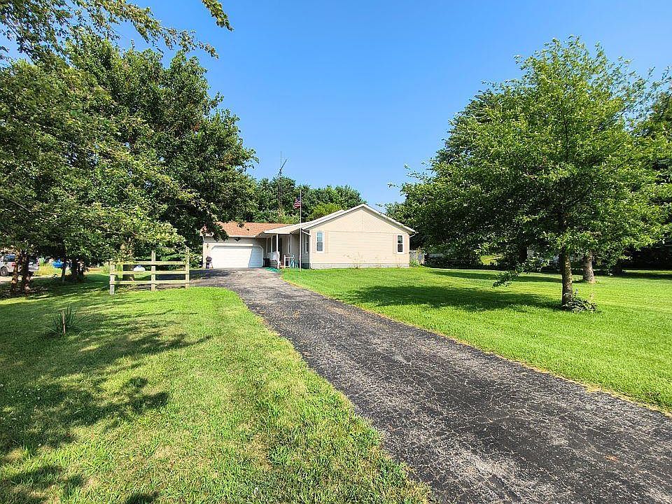 1st image of 627 County Road 302