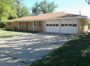 3202 W 8th St, Roswell, NM 88201
