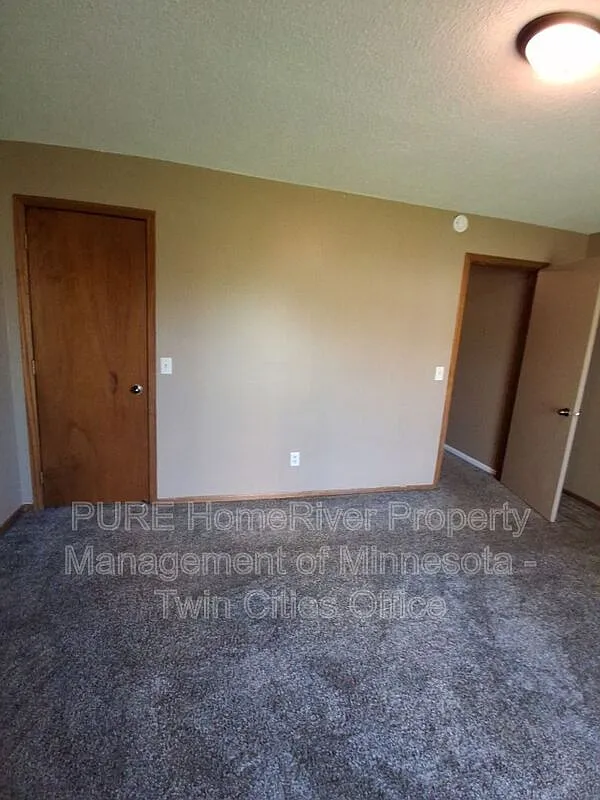 2 bed, 1.0 bath, 1200 sqft, $1,575 — Photo 3
