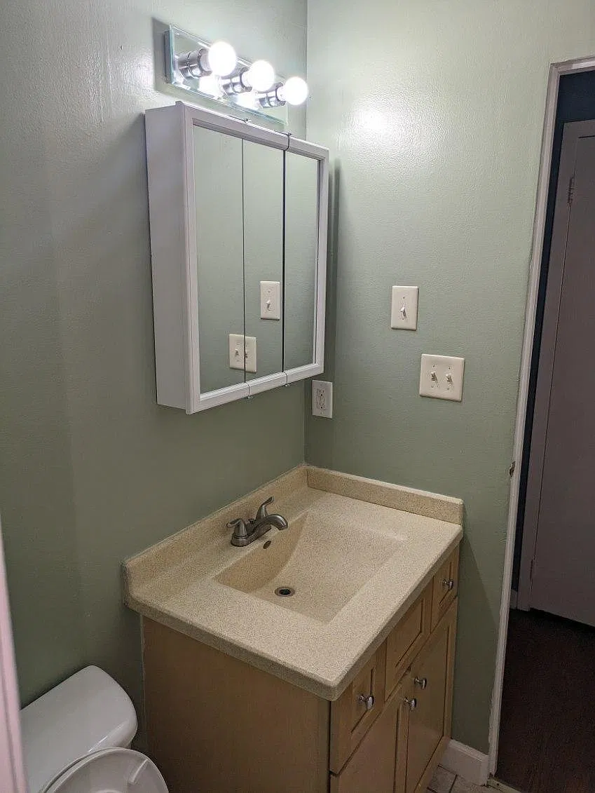 4214 Phoenix Dr — Photo 3
