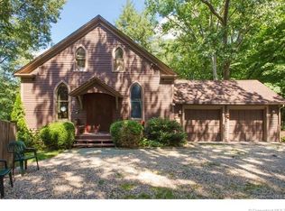 462 Tunxis Ave, Bloomfield, CT 06002