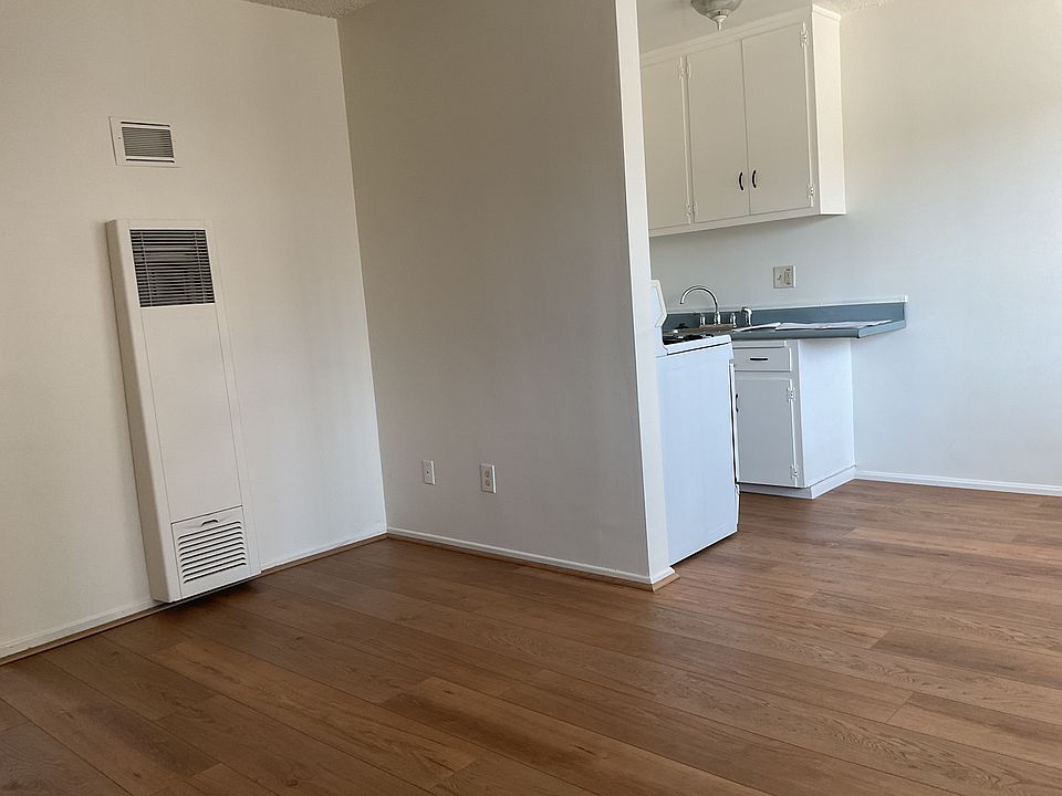 Living Room solid Surface Flooring